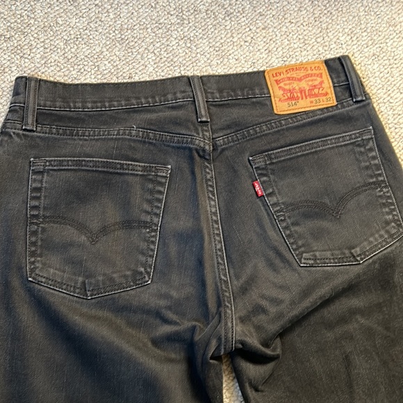 Great condition- Levi's 514 Men's Size 33x32 Black Denim Straight Fit Jeans - Picture 6 of 11
